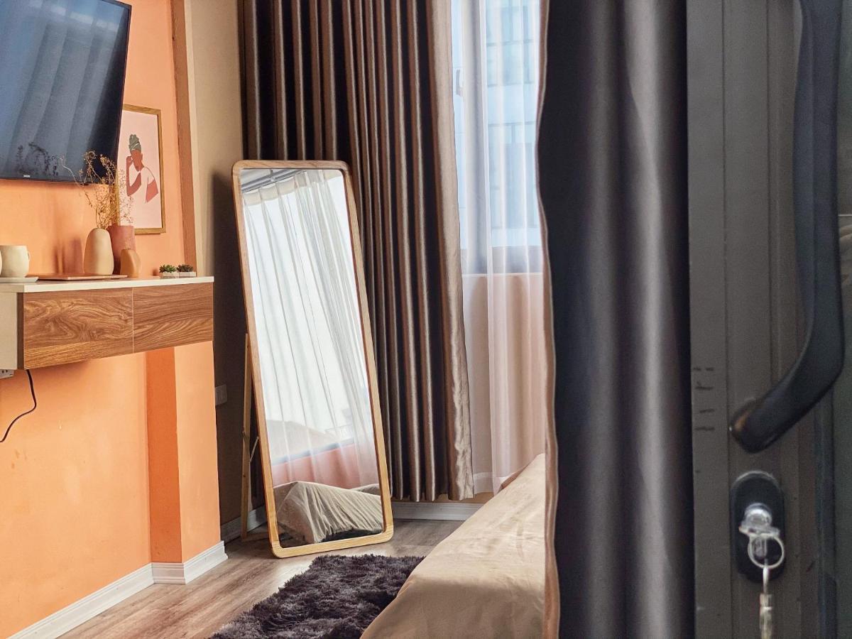 Aimee House - Dinh Liet Apartment Hanoi Bagian luar foto